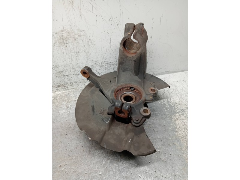 Recambio de mangueta delantera izquierda para ford kuga (cbs) titanium referencia OEM IAM   