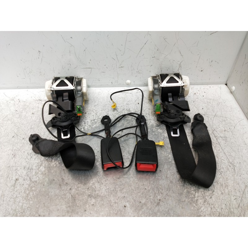 Recambio de juego cinturones delantero para mercedes clase c (w204) berlina c 200 cdi blueefficiency (204.001) referencia OEM IA