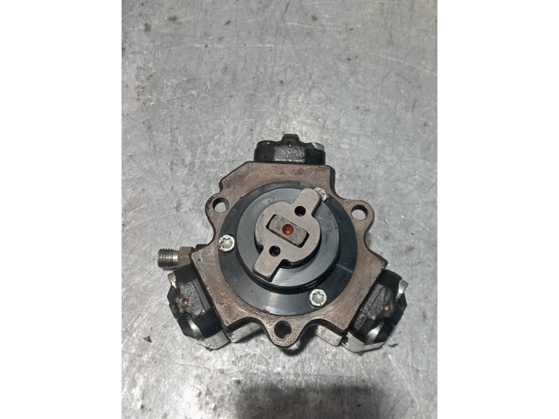 Recambio de bomba inyeccion para opel corsa d essentia referencia OEM IAM 55198933 0445010138 