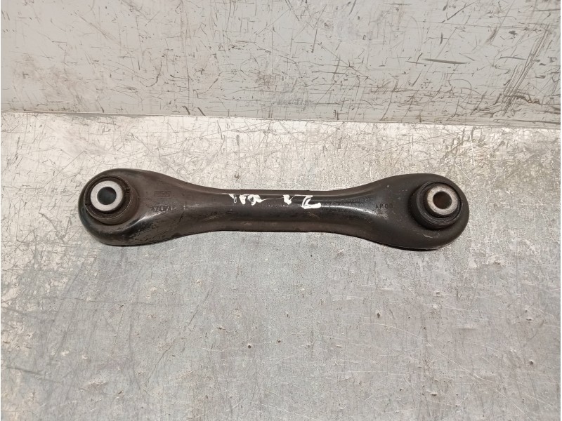 Recambio de brazo suspension inferior trasero izquierdo para ford kuga (cbs) titanium referencia OEM IAM 8V415K743AA  