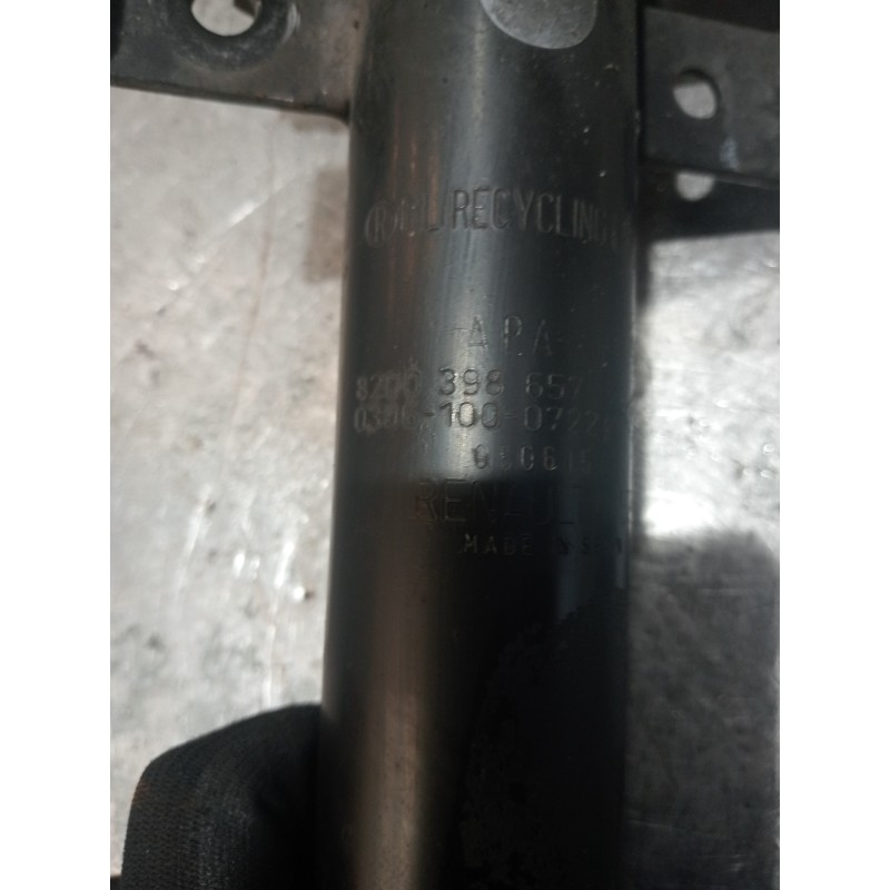 Recambio de amortiguador delantero derecho para renault megane ii coupe/cabrio authentique referencia OEM IAM 8200398657  