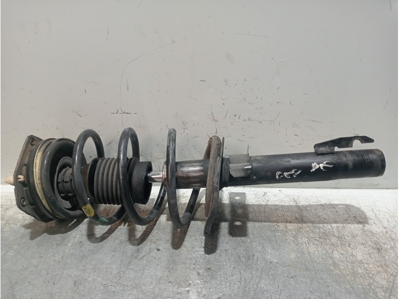 Recambio de amortiguador delantero derecho para renault megane ii coupe/cabrio authentique referencia OEM IAM 8200398657  