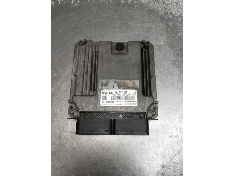 Recambio de centralita motor uce para audi a4 avant (8w5) advanced edition referencia OEM IAM 0281030258 04L907309L 