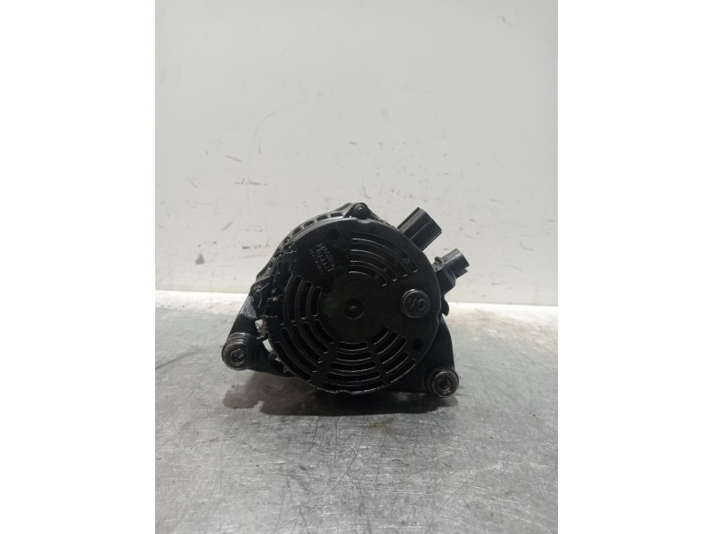 Recambio de alternador para ford focus berlina (cak) ambiente referencia OEM IAM 63321823 1M5T10300BB 
