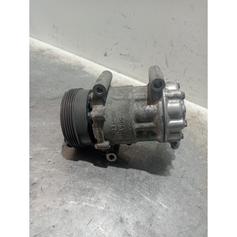 Recambio de compresor aire acondicionado para renault clio ii fase ii (b/cb0) authentique referencia OEM IAM 8200037058  SD6V12
