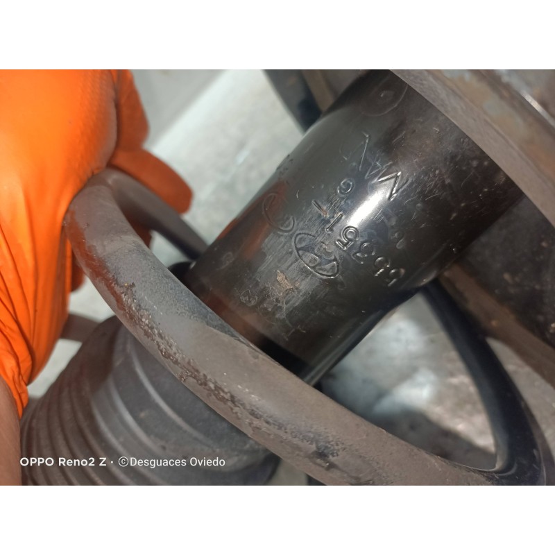 Recambio de amortiguador trasero izquierdo para kia sportage ex referencia OEM IAM 553512E501  