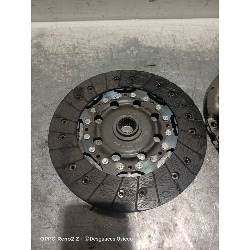 Recambio de kit embrague para kia sportage ex referencia OEM IAM 324048710  