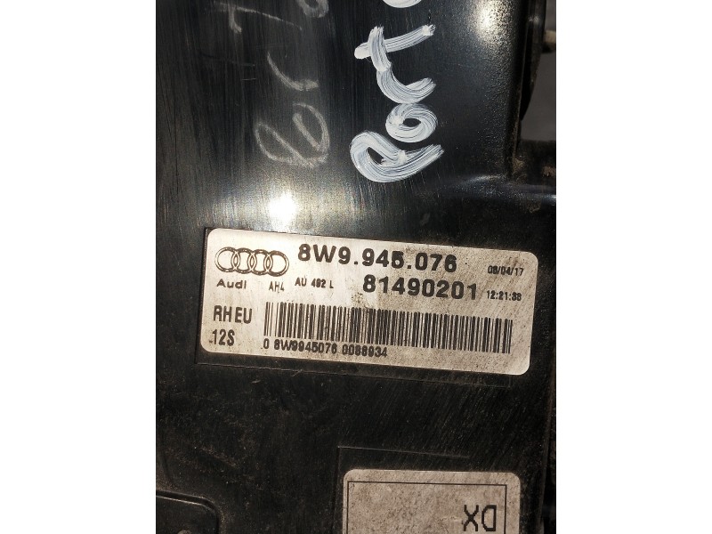 Recambio de piloto trasero derecho interior para audi a4 avant (8w5) advanced edition referencia OEM IAM 8W9945076  