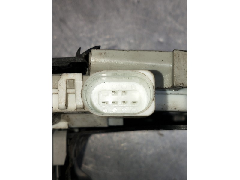 Recambio de motor cierre centralizado delantero izquierdo para audi a4 avant (8w5) advanced edition referencia OEM IAM   5P