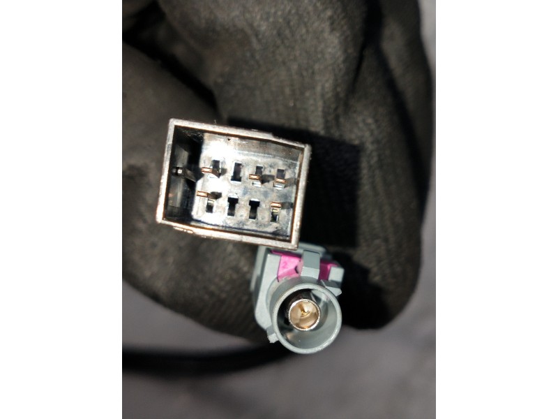 Recambio de modulo electronico para audi a4 avant (8w5) advanced edition referencia OEM IAM 3Y0827566M CAMARA TRASERA 