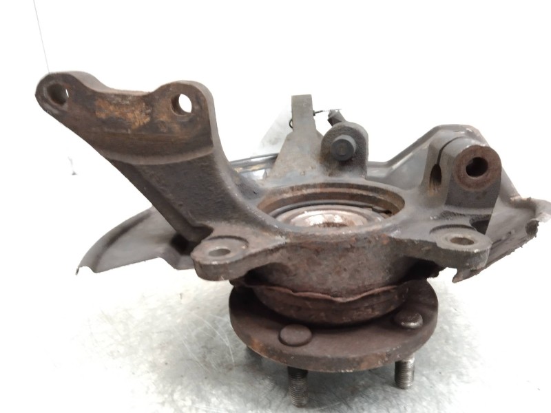 Recambio de mangueta delantera derecha para hyundai trajet (fo) 2.0 gls referencia OEM IAM   