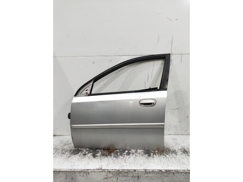 Recambio de puerta delantera izquierda para daewoo nubira berlina referencia OEM IAM   54P
