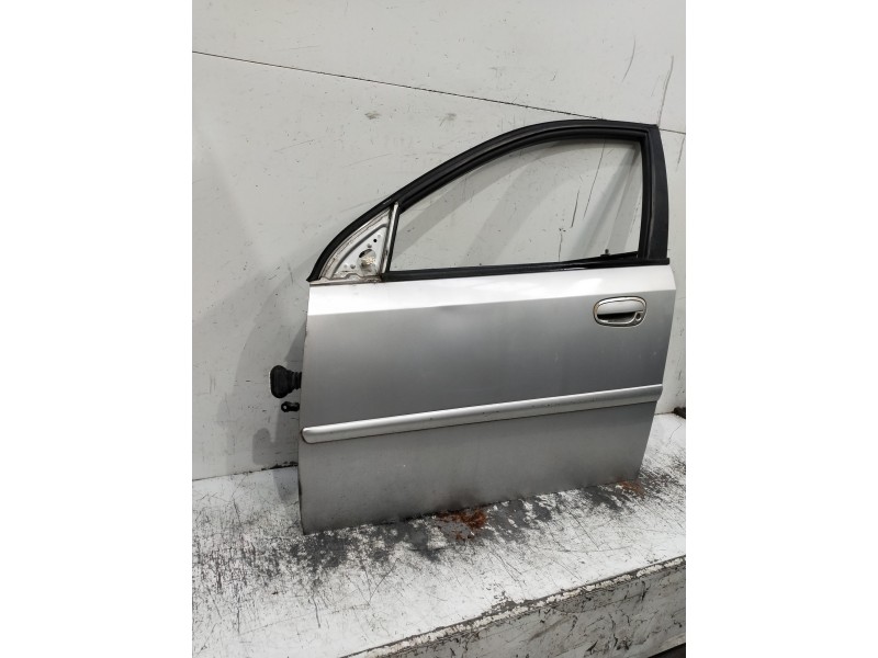 Recambio de puerta delantera izquierda para daewoo nubira berlina referencia OEM IAM   54P