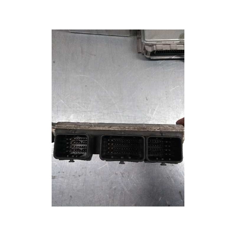 Recambio de centralita motor uce para peugeot expert kombi confort acristaldo (5 asientos) referencia OEM IAM 0281010816 9644853