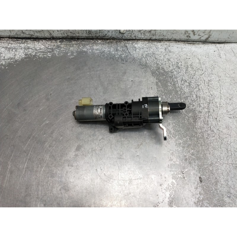 Recambio de motor cierre centralizado porton para audi a4 avant (8w5) advanced edition referencia OEM IAM IZQUIERDO 8W9827851A 5