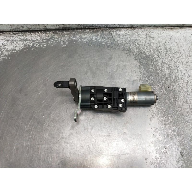 Recambio de motor cierre centralizado porton para audi a4 avant (8w5) advanced edition referencia OEM IAM IZQUIERDO 8W9827851A 5