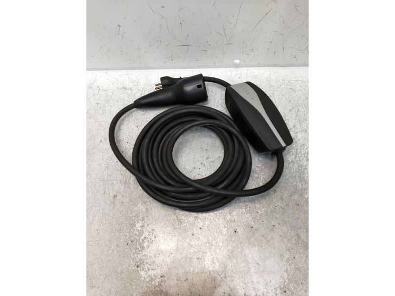 Recambio de modulo electronico para tesla model 3 referencia OEM IAM 112125400E  CARGADOR DE COCHE