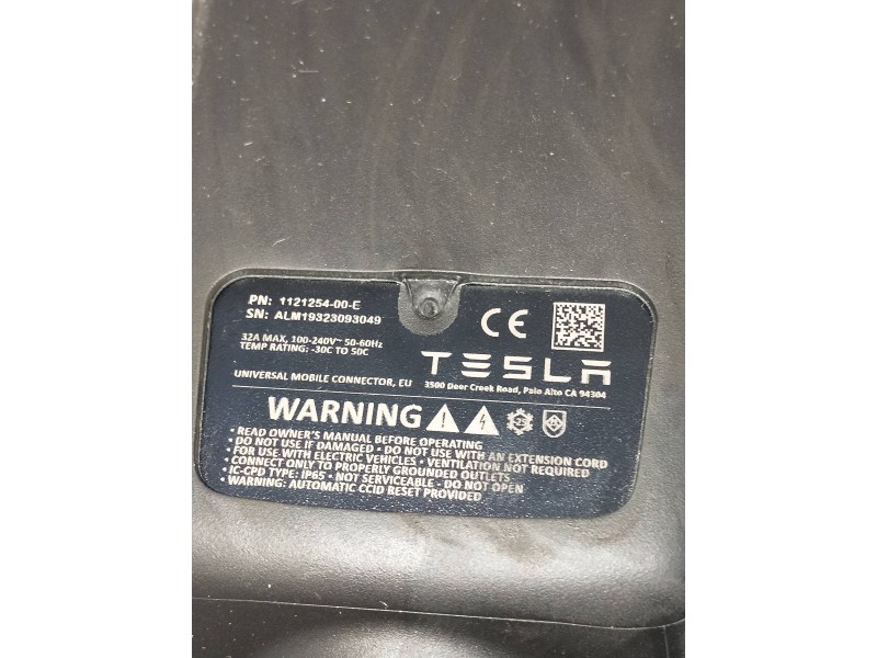 Recambio de modulo electronico para tesla model 3 referencia OEM IAM 112125400E  CARGADOR DE COCHE