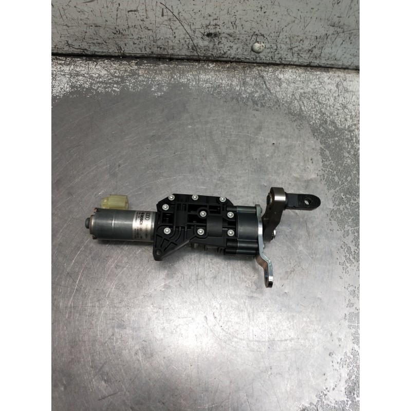 Recambio de motor cierre centralizado porton para audi a4 avant (8w5) advanced edition referencia OEM IAM DERECHO 8W9827852A 5P
