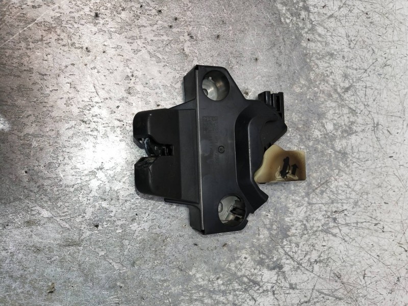 Recambio de motor cierre centralizado porton para tesla model 3 referencia OEM IAM 109230800E  4P