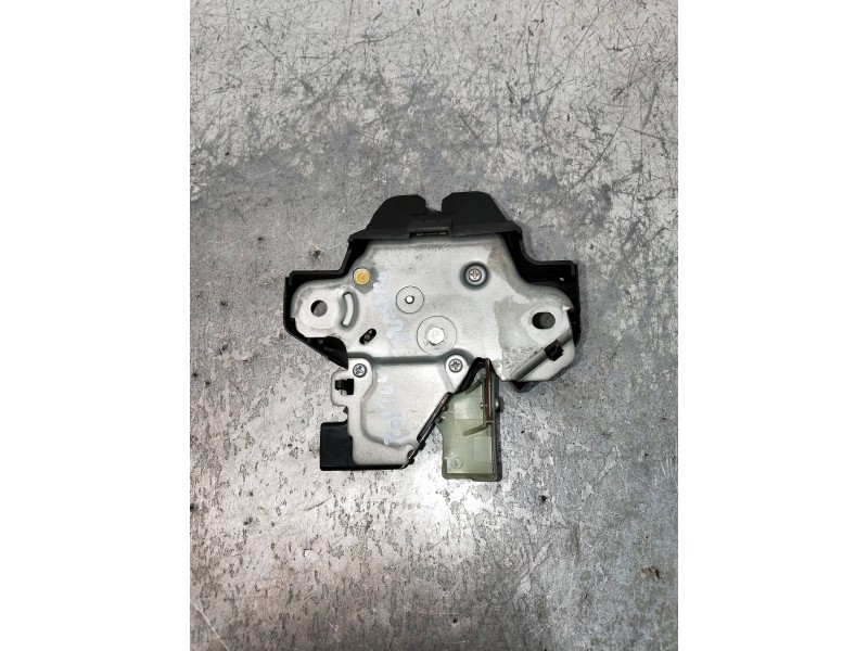 Recambio de motor cierre centralizado porton para tesla model 3 referencia OEM IAM 109230800E  4P