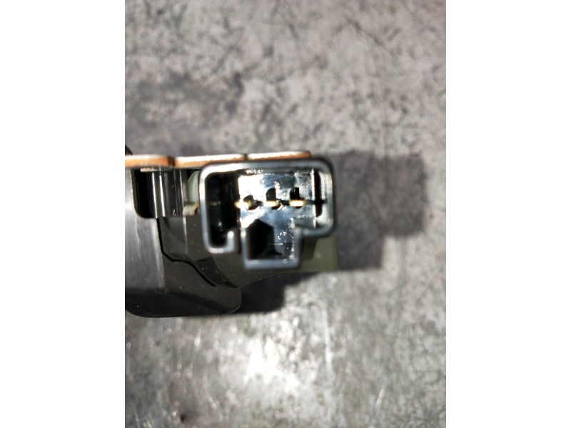 Recambio de motor cierre centralizado porton para tesla model 3 referencia OEM IAM 109230800E  4P