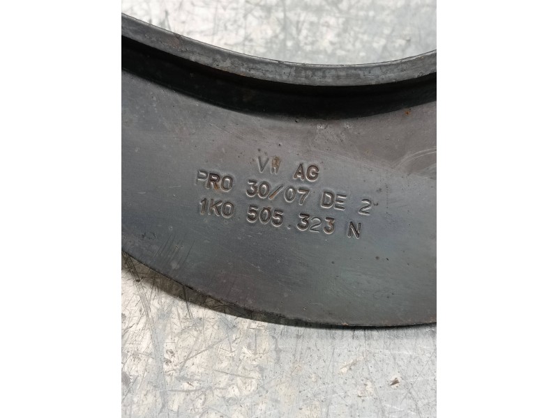 Recambio de brazo suspension superior trasero izquierdo para audi a3 (8p) 2.0 tdi ambiente (dpf) (125kw) referencia OEM IAM 1K05