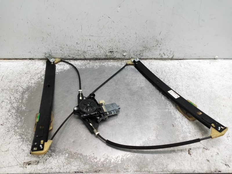 Recambio de elevalunas delantero izquierdo para audi a4 avant (8w5) advanced edition referencia OEM IAM 8W083746  