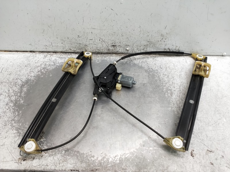 Recambio de elevalunas delantero izquierdo para audi a4 avant (8w5) advanced edition referencia OEM IAM 8W083746  