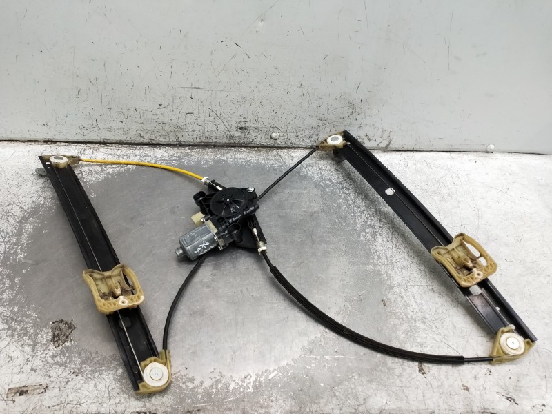 Recambio de elevalunas delantero derecho para audi a4 avant (8w5) advanced edition referencia OEM IAM 8W0959802  