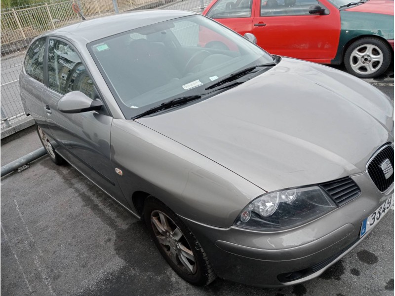 seat ibiza (6l1) del año 2004