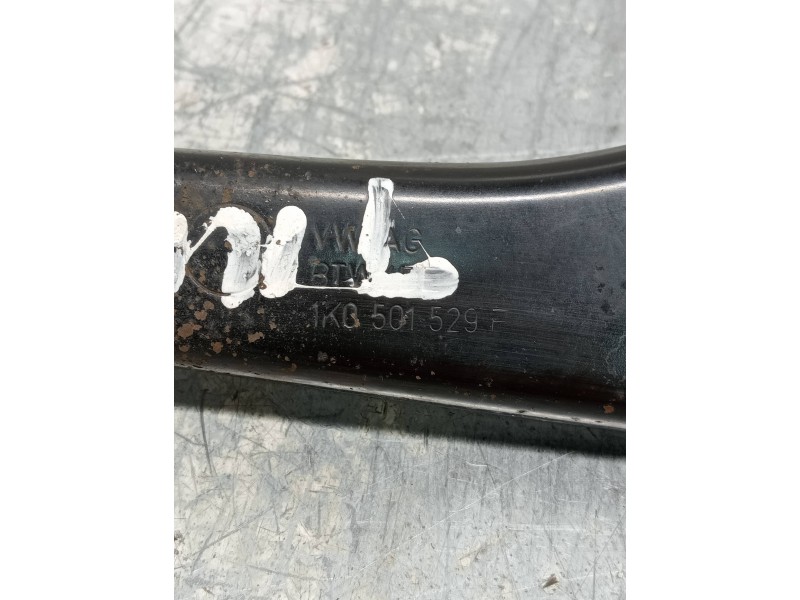 Recambio de brazo suspension superior trasero izquierdo para audi a3 (8p) 2.0 tdi ambiente (dpf) (125kw) referencia OEM IAM 1K05