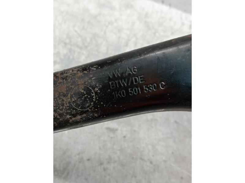 Recambio de brazo suspension superior trasero derecho para audi a3 (8p) 2.0 tdi ambiente (dpf) (125kw) referencia OEM IAM 1K0501