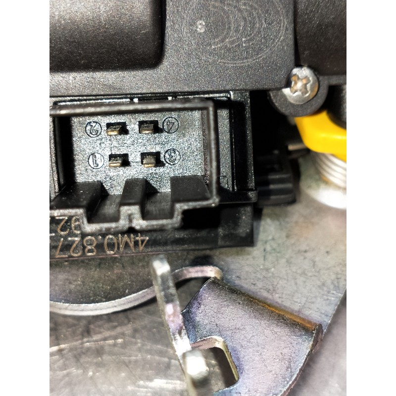 Recambio de motor cierre centralizado porton para audi a4 avant (8w5) advanced edition referencia OEM IAM 3V5827887B  