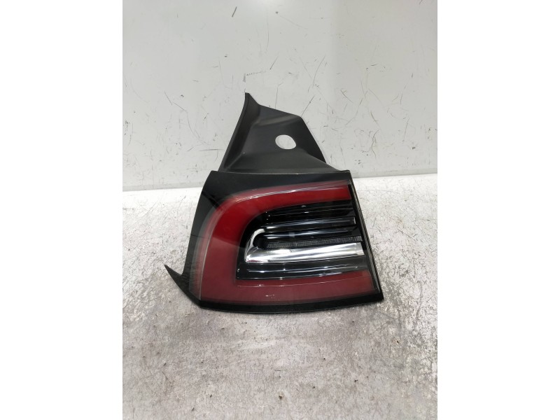 Recambio de piloto trasero izquierdo para tesla model 3 referencia OEM IAM   