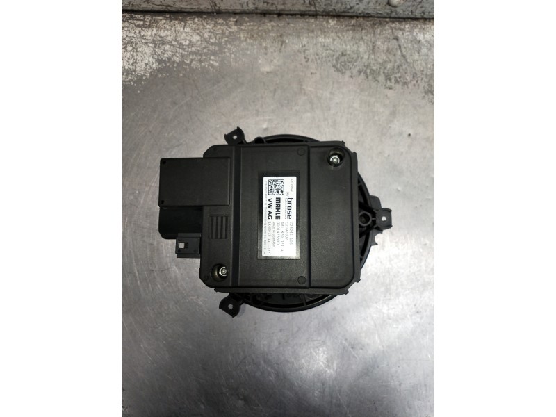 Recambio de motor calefaccion para audi a4 avant (8w5) advanced edition referencia OEM IAM 4M1820021A C24245106 CZ997007