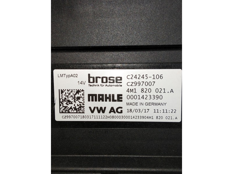 Recambio de motor calefaccion para audi a4 avant (8w5) advanced edition referencia OEM IAM 4M1820021A C24245106 CZ997007