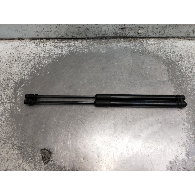 Recambio de amortiguadores maletero / porton para audi a4 avant (8w5) advanced edition referencia OEM IAM 8W9827552C  