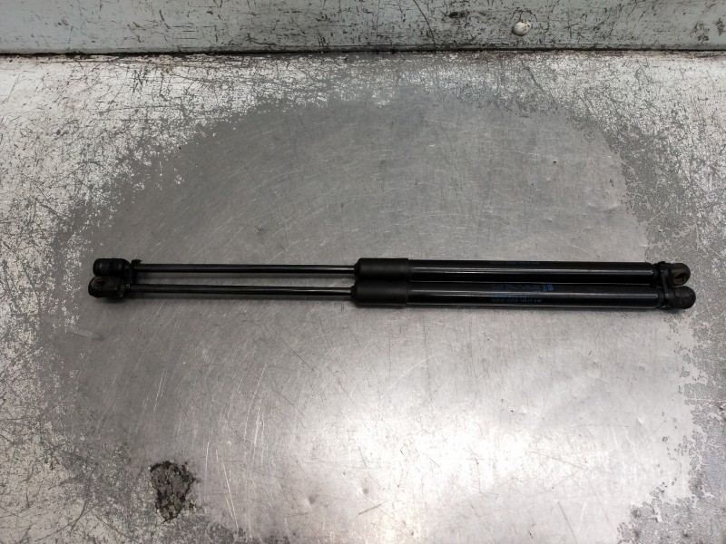 Recambio de amortiguadores maletero / porton para audi a4 avant (8w5) advanced edition referencia OEM IAM 8W9827552C  