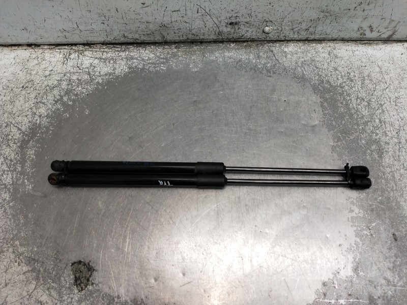 Recambio de amortiguadores maletero / porton para audi a4 avant (8w5) advanced edition referencia OEM IAM 8W9827552C  