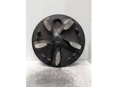 Recambio de tapacubos para tesla model 3 referencia OEM IAM   UNA TAPA 2