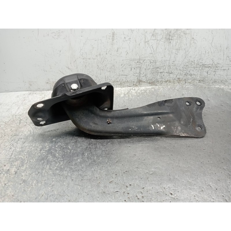 Recambio de brazo suspension superior trasero izquierdo para audi a3 (8p) 2.0 tdi ambiente (dpf) (125kw) referencia OEM IAM 1K05