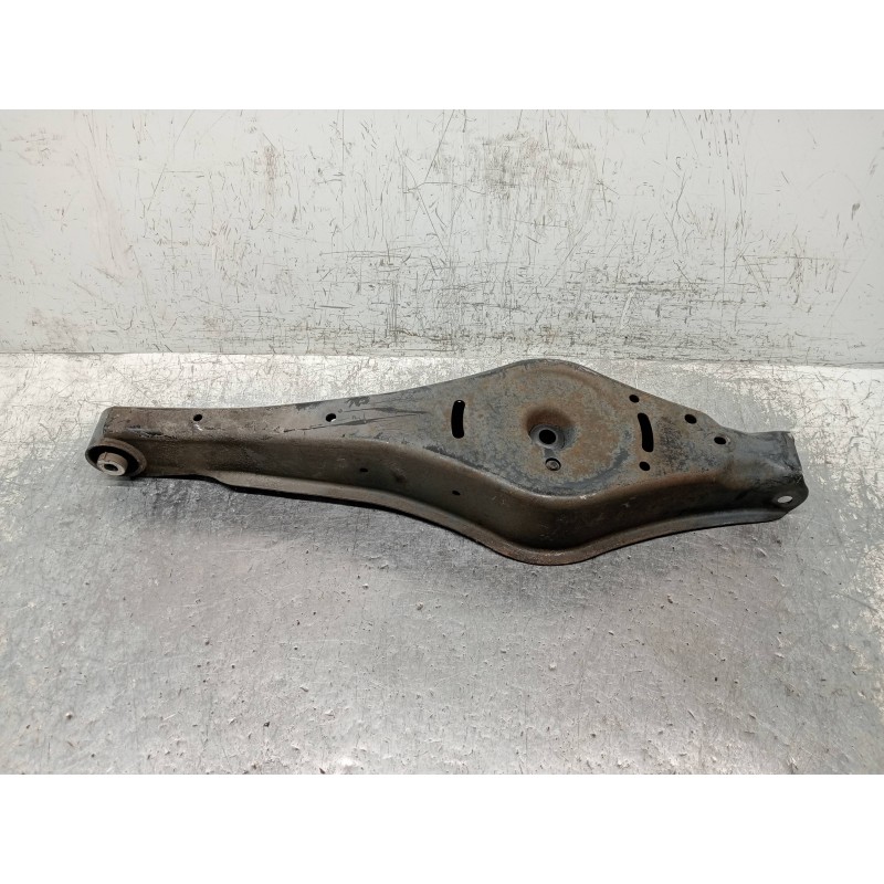 Recambio de brazo suspension inferior trasero derecho para audi a3 (8p) 2.0 tdi ambiente (dpf) (125kw) referencia OEM IAM 1K0505