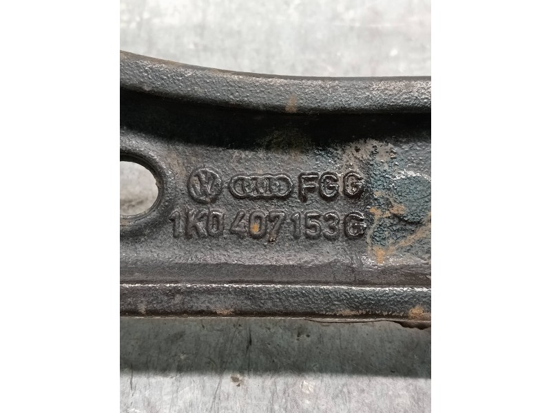 Recambio de brazo suspension inferior delantero izquierdo para audi a3 (8p) 2.0 tdi ambiente (dpf) (125kw) referencia OEM IAM 1K