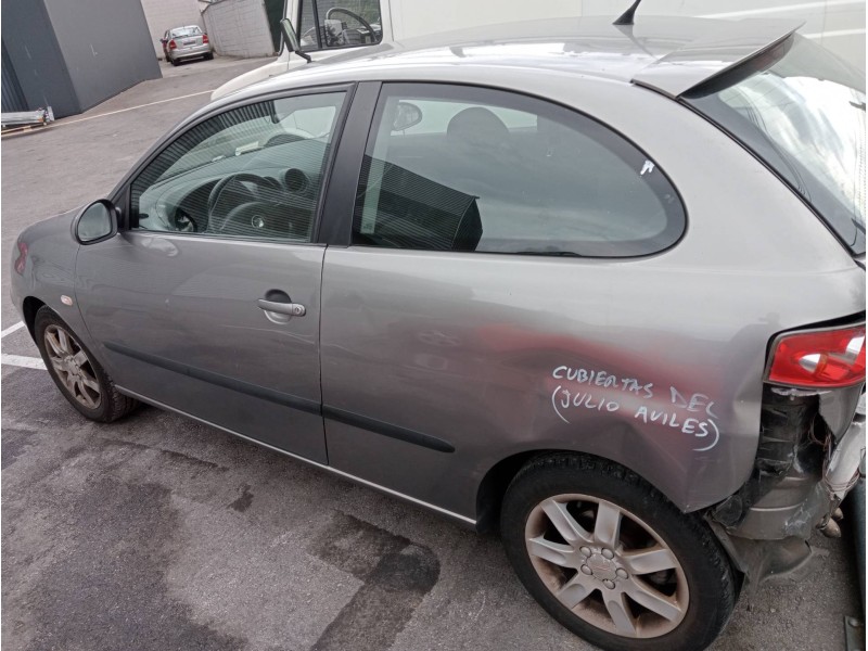 seat ibiza (6l1) del año 2004