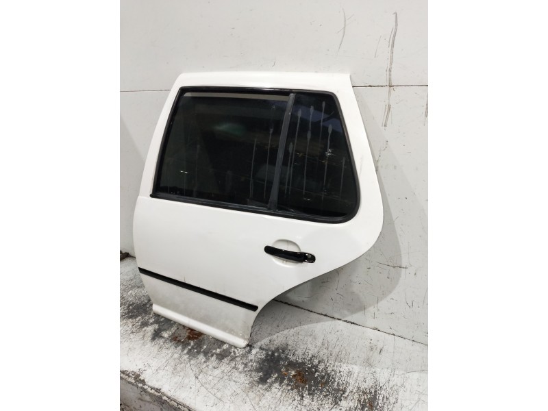 Recambio de puerta trasera izquierda para volkswagen golf iv berlina (1j1) conceptline referencia OEM IAM   5P