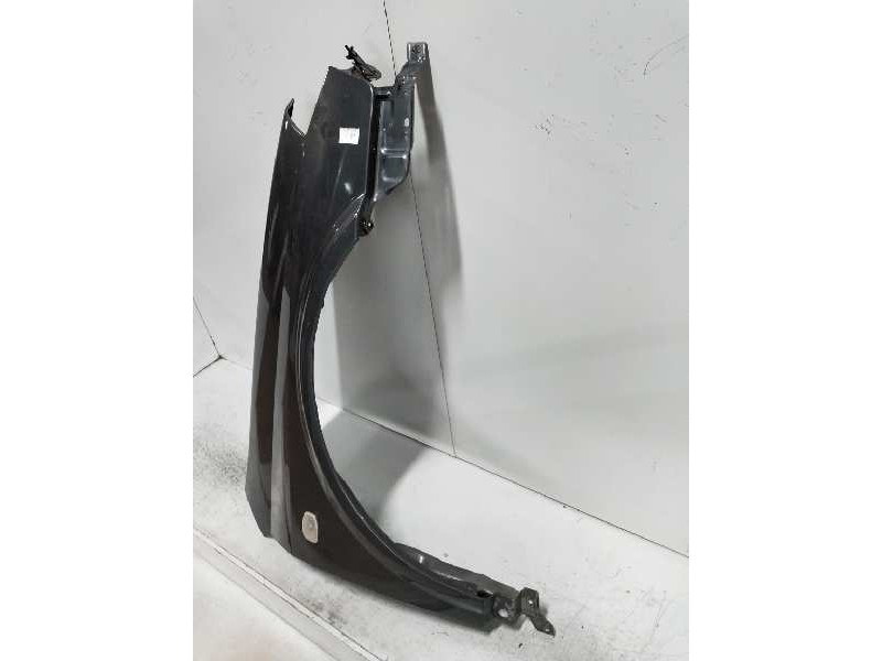 Recambio de aleta delantera derecha para nissan primera berlina (p12) tekna referencia OEM IAM 63100AV630  