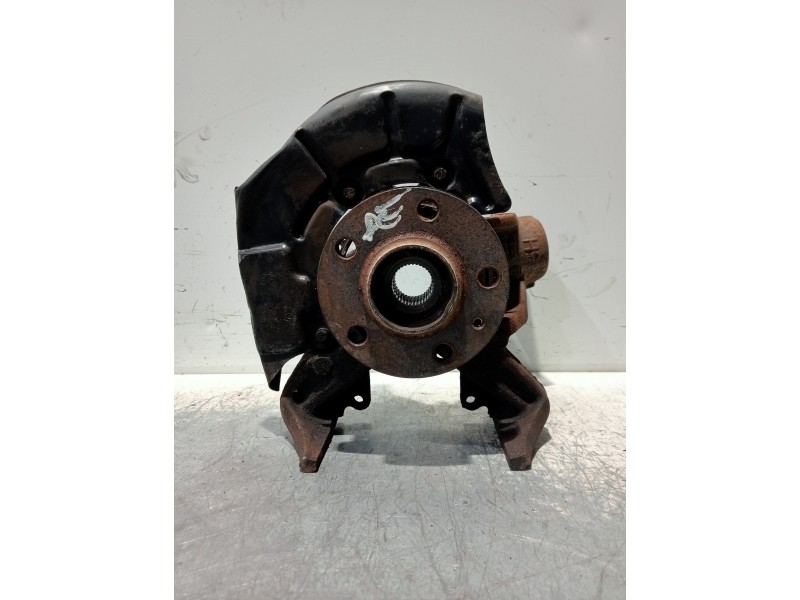 Recambio de mangueta delantera derecha para volkswagen golf iv berlina (1j1) conceptline referencia OEM IAM 1J0256  