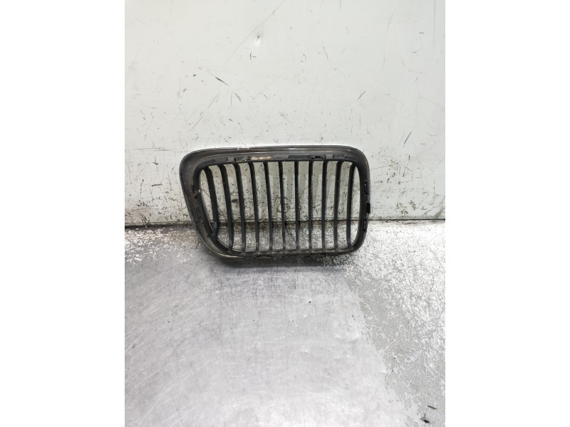 Recambio de rejilla delantera para bmw serie 3 berlina (e36) 325tds referencia OEM IAM IZQUIERDA  