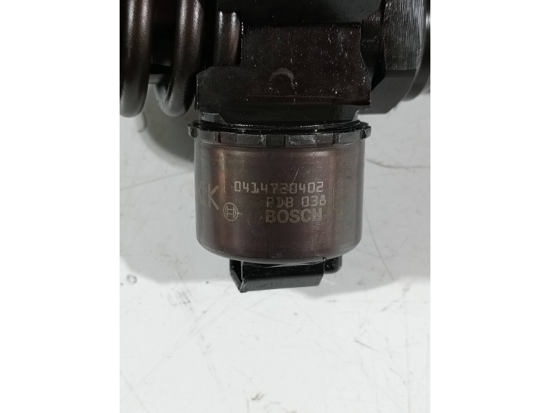 Recambio de inyector para volkswagen touran (1t1) highline referencia OEM IAM 0414720402 03G130073B BOSCH